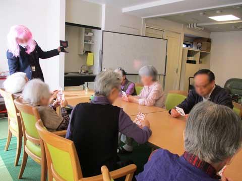 集いの会「歳末ビンゴ大会」