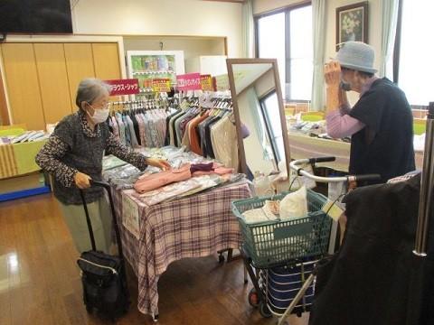 春の衣服出張販売会♪