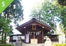 【大間木氷川神社】 徒歩 5分
市指定の有形文化財に認定されています。