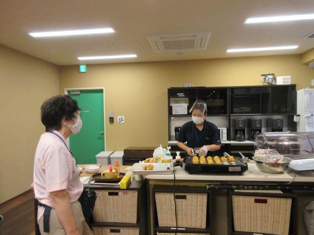 たこ焼きプレートで(*&rsquo;&omega;&rsquo;*)　シニアスタイル神戸住吉