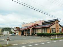 【飲食店（寿司）】 徒歩 7分
「にぎりの徳兵衛」が近くにあります。ご家族との食事などに。