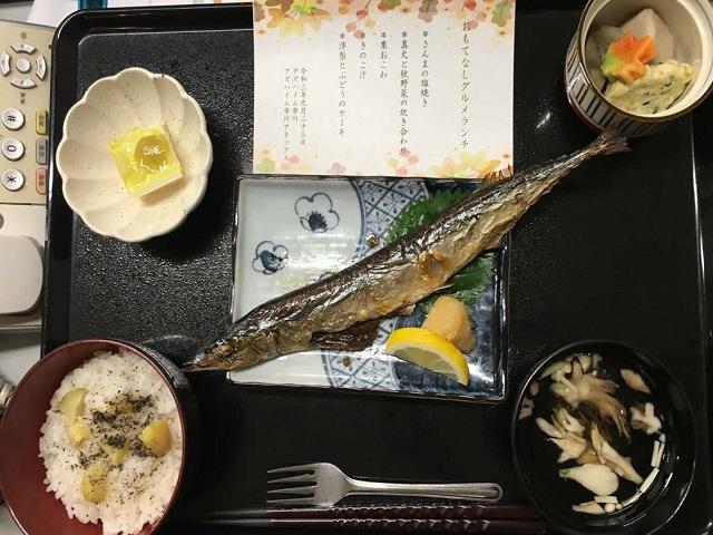 お食事