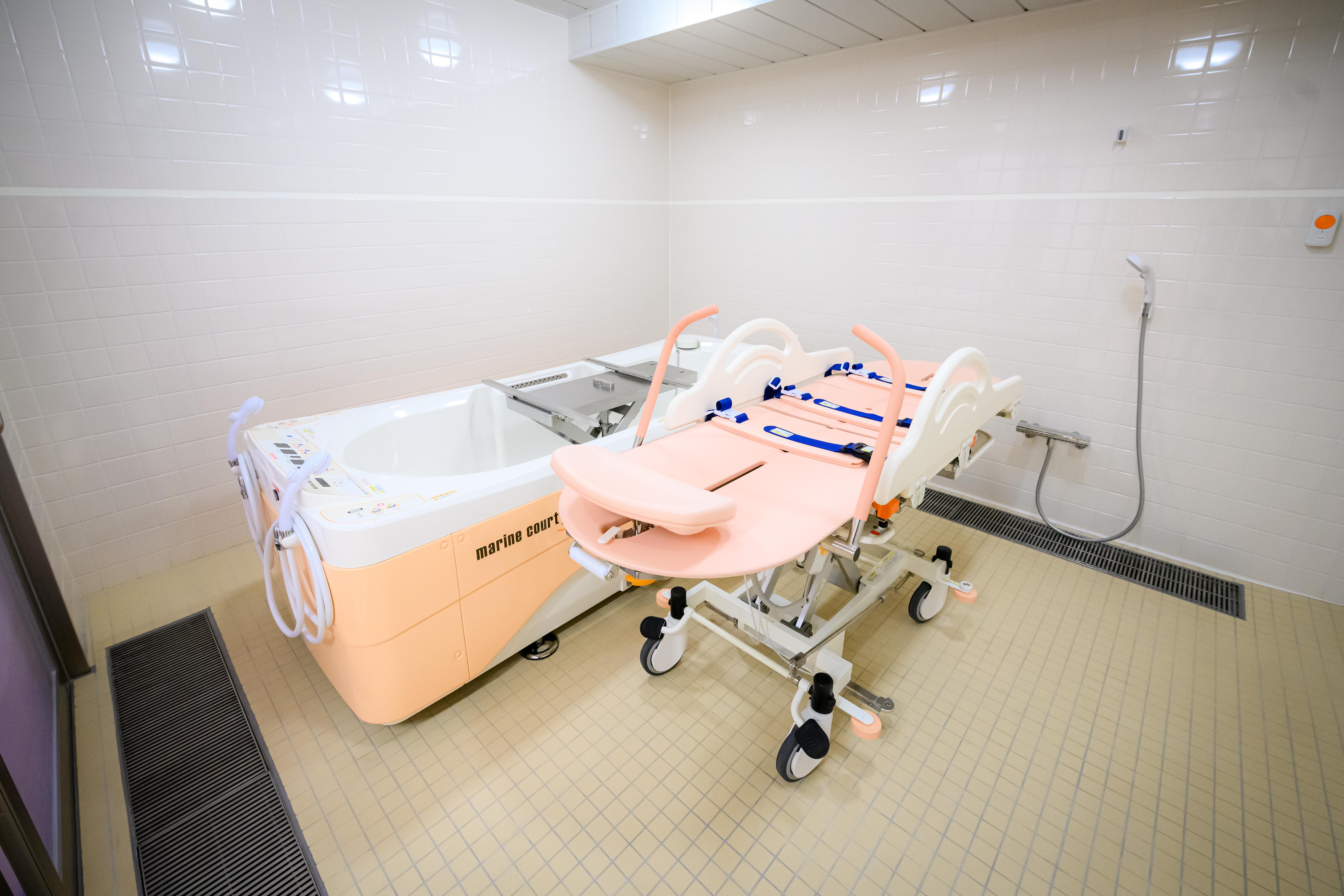 ストレッチャー浴