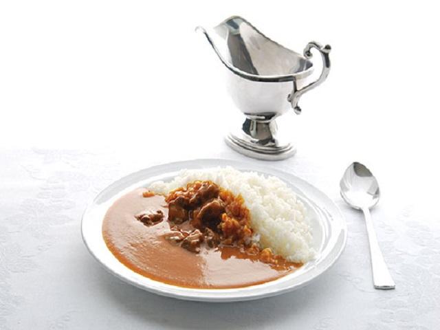 食事写真例（行事食／富士屋ホテルカレー）