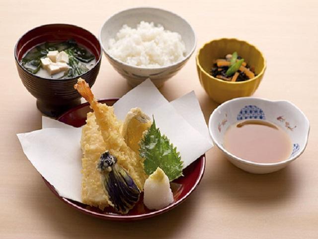 食事写真例（通常食／天ぷら）