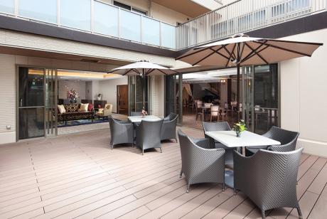 1Fウッドデッキ