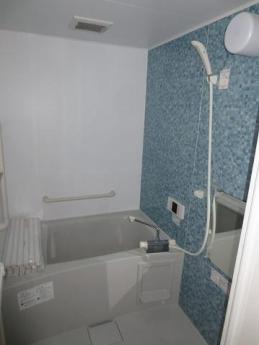 追い焚き機能・手摺付き浴室