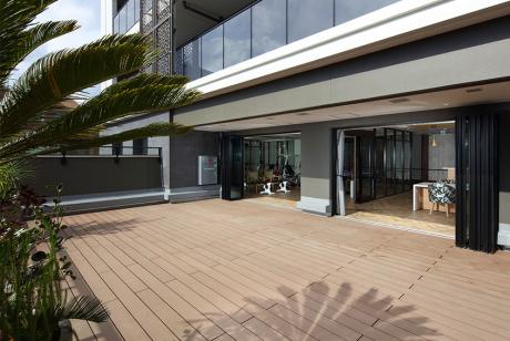 2Fヨガテラス（ウッドデッキテラス）