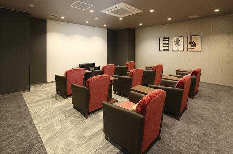 B1F多目的ホール1