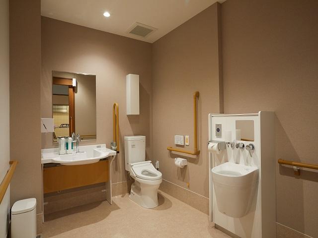 1階トイレ・浴室・洗濯機