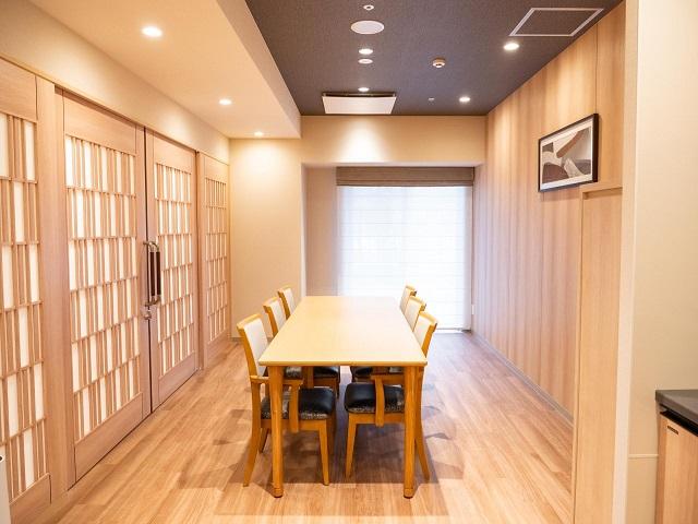 ファミリーダイニング